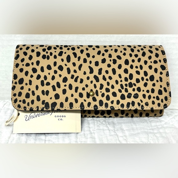 Universal Thread Handbags - Universal Thread cheetah print Wallet NWT